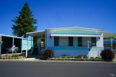 211 Colonial Park Drive