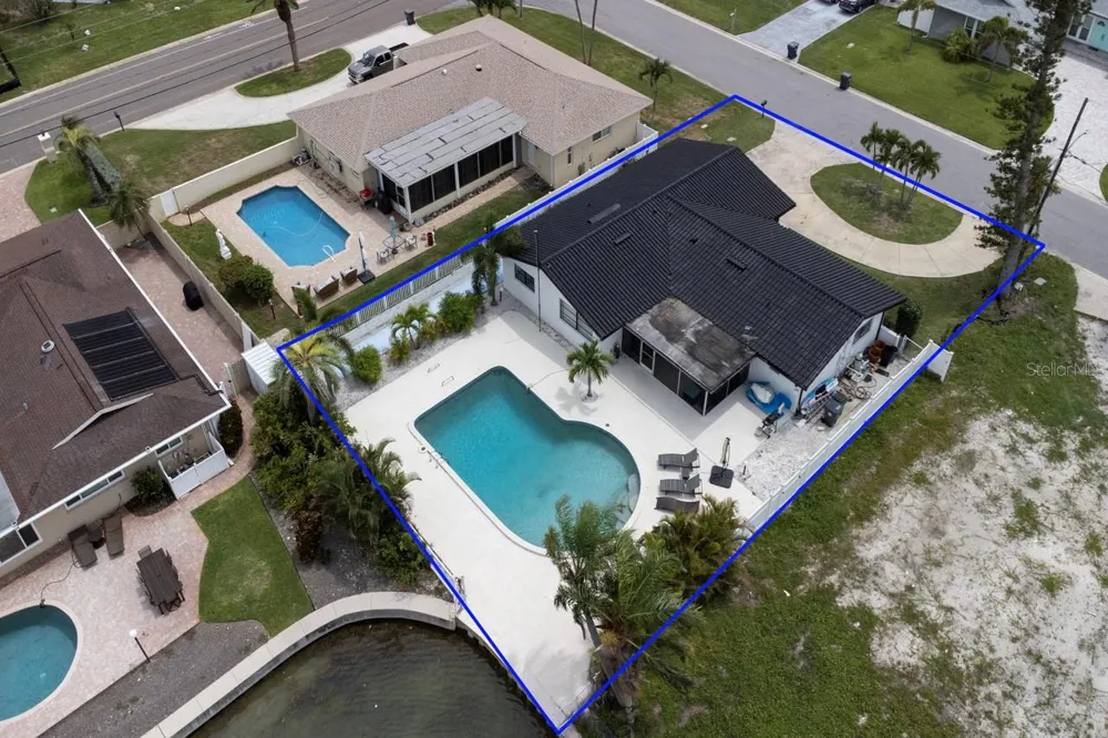 12125 6TH STREET E Treasure Island, FL 33706