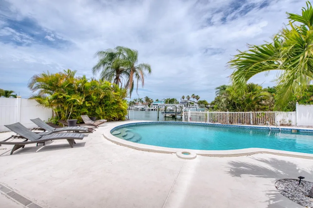 12125 6TH STREET E Treasure Island, FL 33706