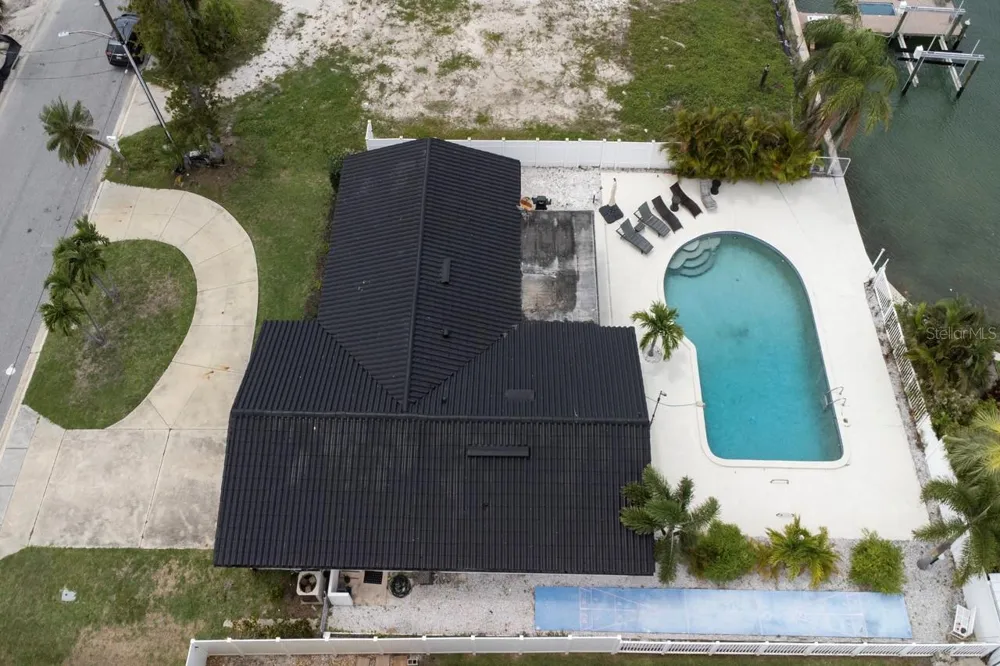 12125 6TH STREET E Treasure Island, FL 33706
