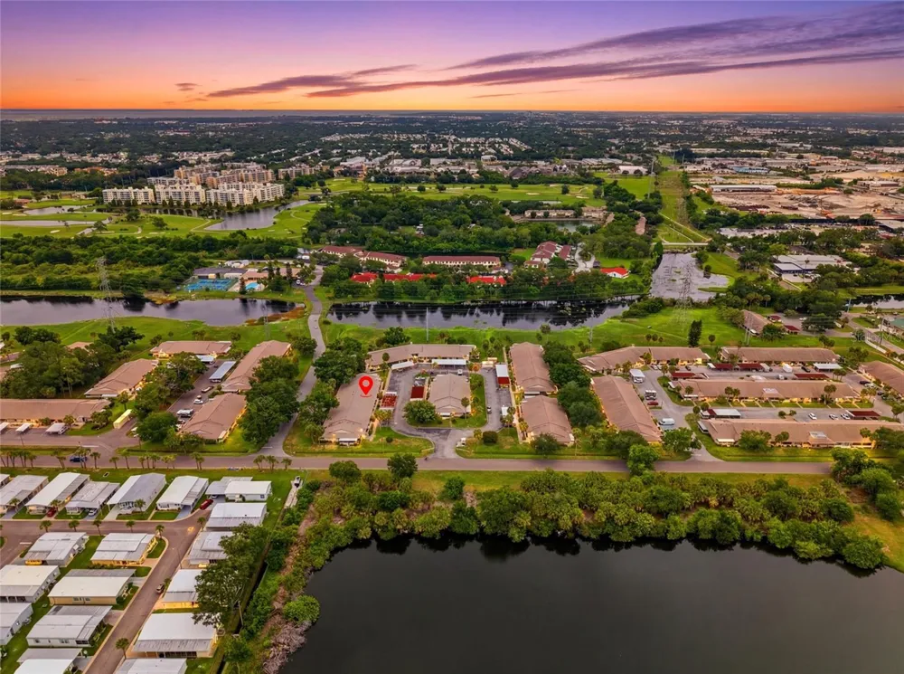 1208 14TH CIRCLE SE Largo, FL 33771