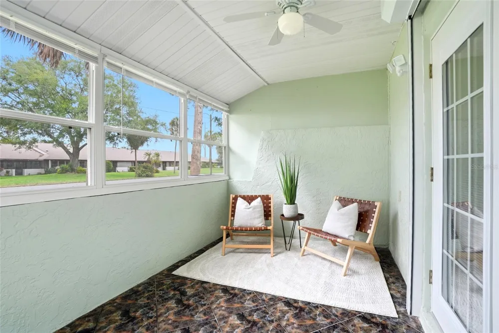 1208 14TH CIRCLE SE Largo, FL 33771