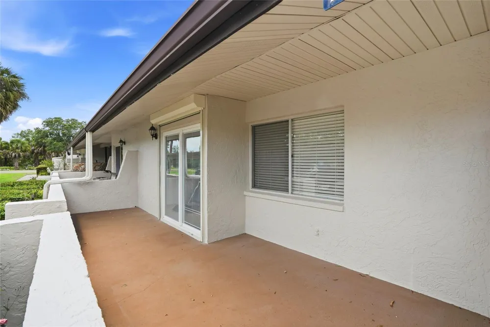 1208 14TH CIRCLE SE Largo, FL 33771