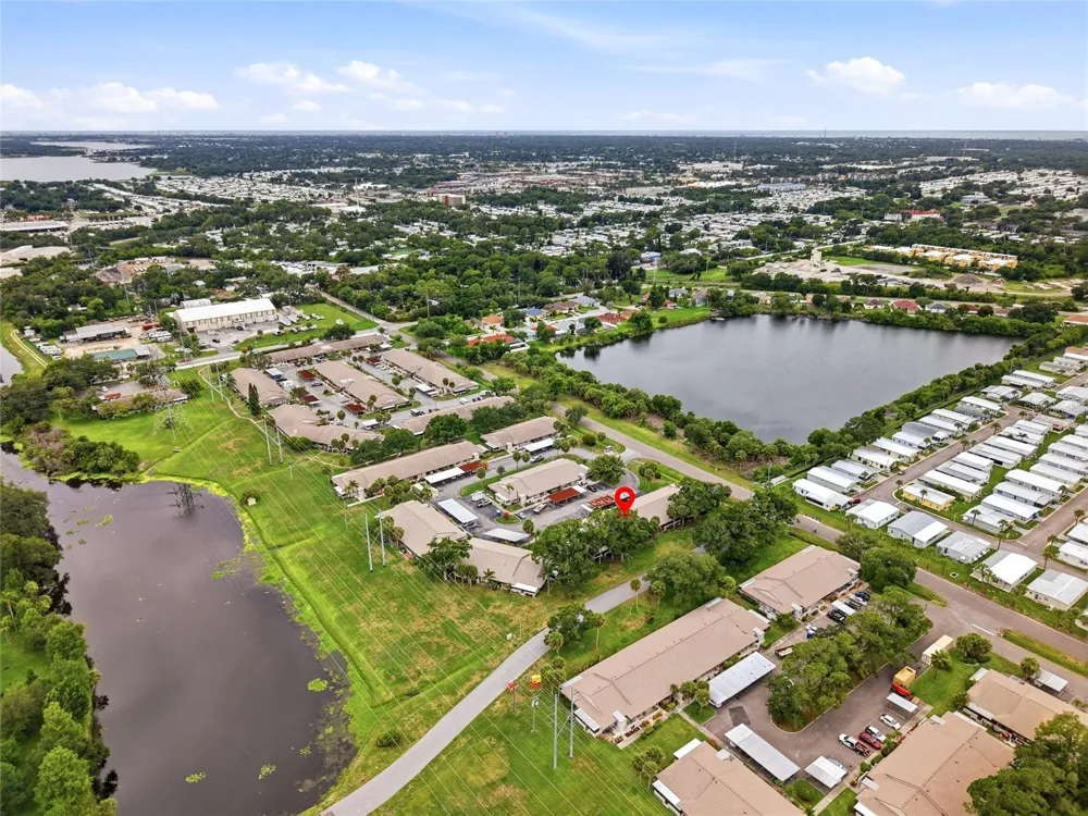 1208 14TH CIRCLE SE Largo, FL 33771