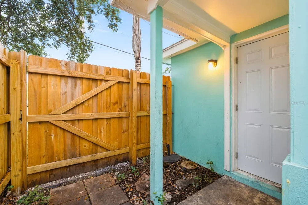 417 MILWAUKEE AVENUE Dunedin, FL 34698