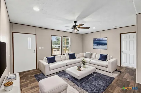 305 S 6th Street