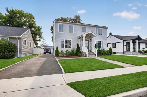 99 Kuhl Avenue