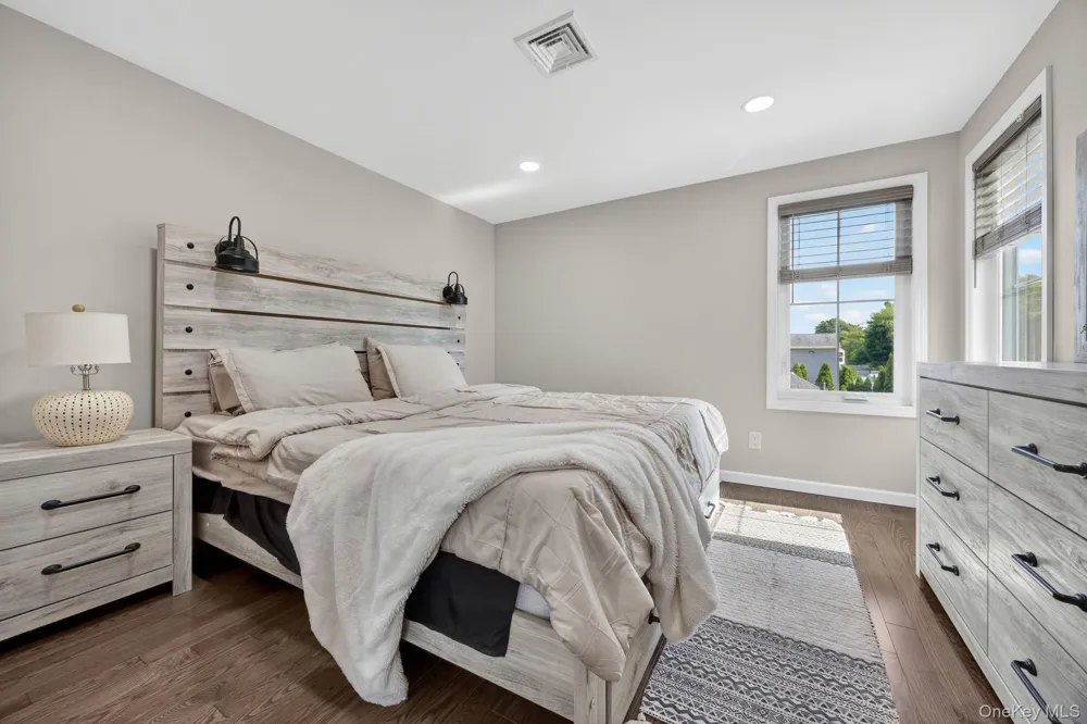 99 Kuhl Avenue Hicksville, NY 11801