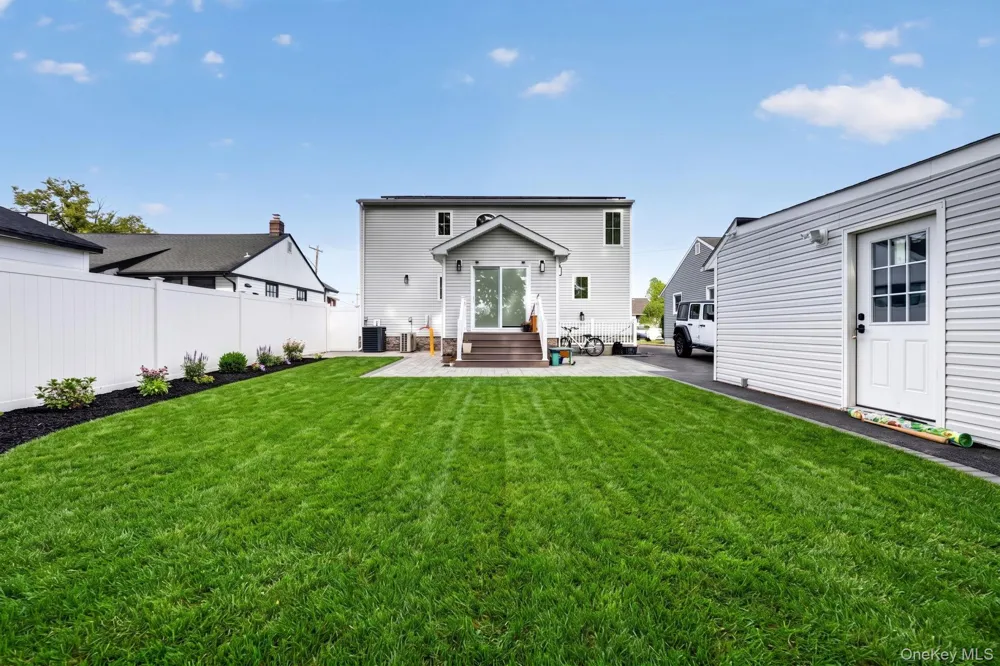 99 Kuhl Avenue Hicksville, NY 11801