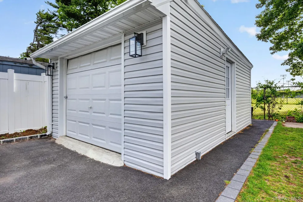 99 Kuhl Avenue Hicksville, NY 11801