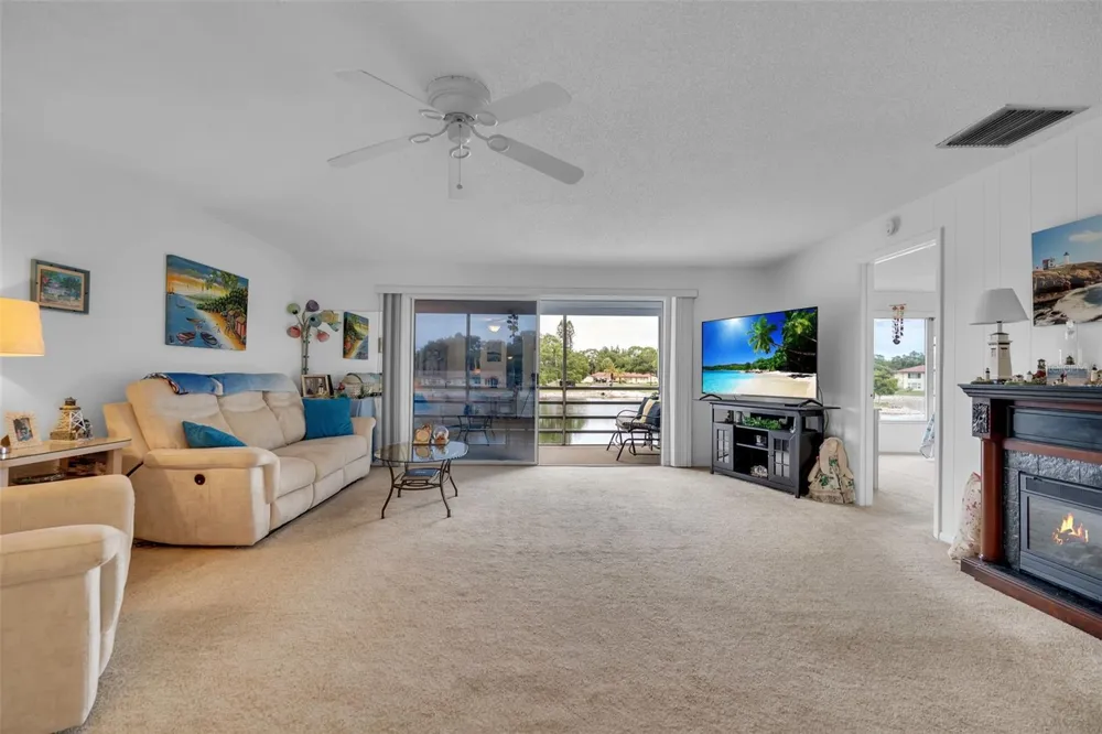 4470 NARRAGANSET TRAIL #90A Sarasota, FL 34233