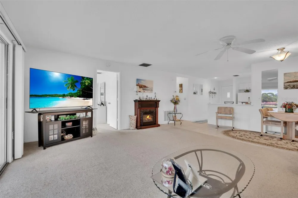 4470 NARRAGANSET TRAIL #90A Sarasota, FL 34233