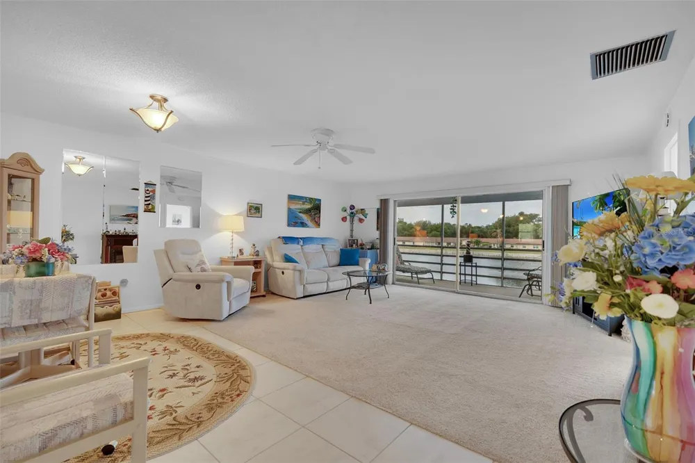4470 NARRAGANSET TRAIL #90A Sarasota, FL 34233