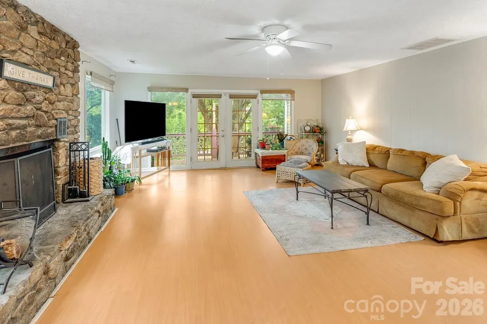 3 Odie Lane Candler, NC 28715
