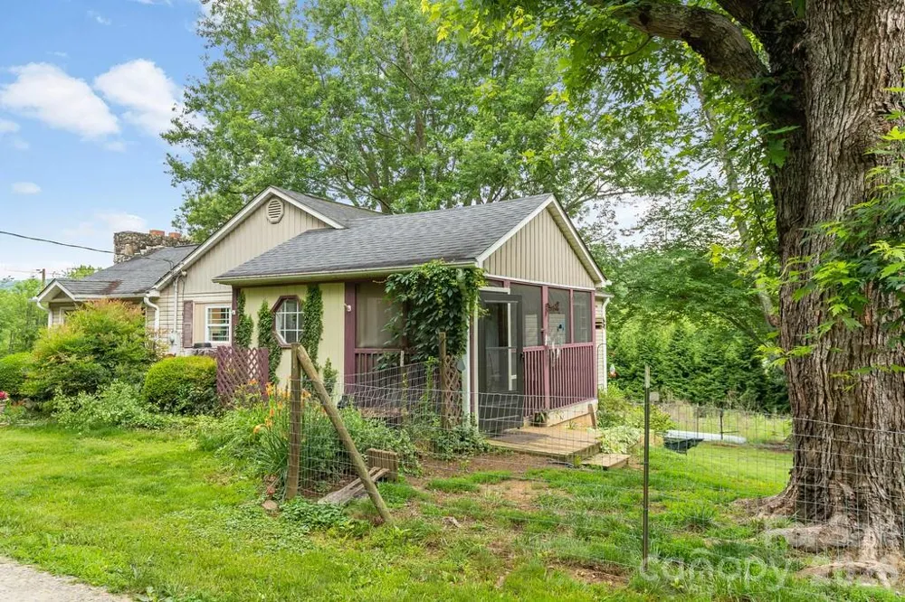 3 Odie Lane Candler, NC 28715