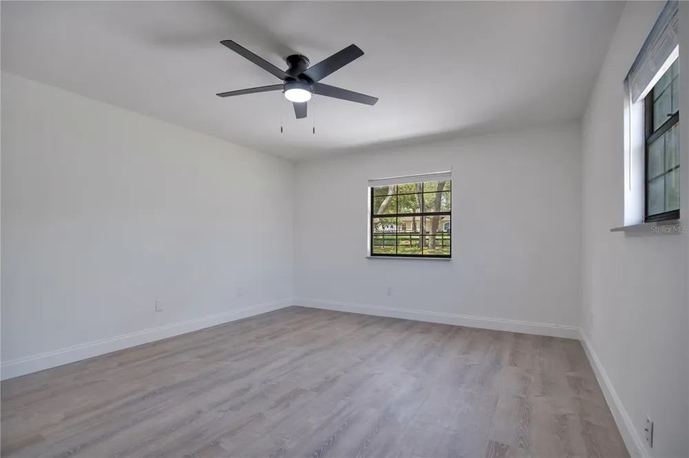 42111 CHINABERRY COURT Eustis, FL 32736
