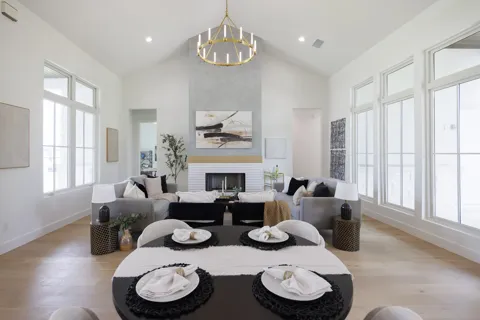 1005 Cimarron Hills Trail W