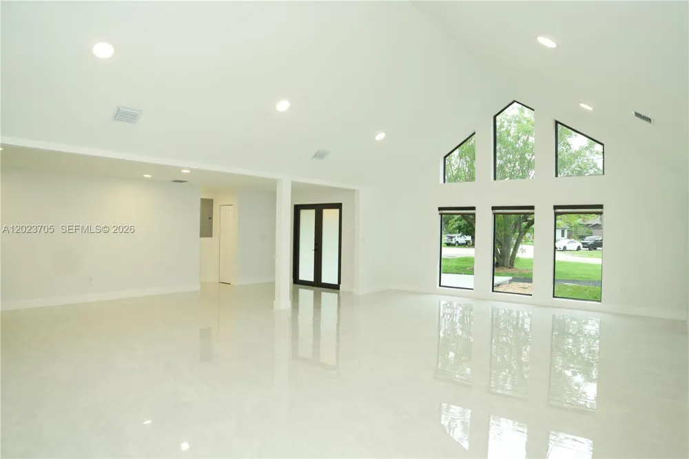 20500 SW 50th Pl Southwest Ranches, FL 33332