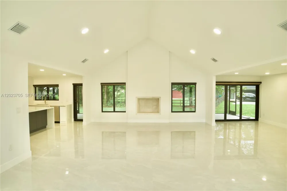 20500 SW 50th Pl Southwest Ranches, FL 33332