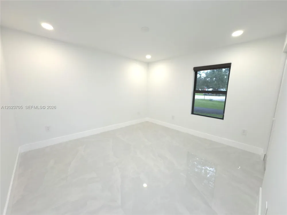 20500 SW 50th Pl Southwest Ranches, FL 33332
