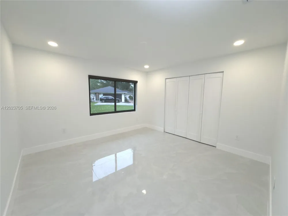 20500 SW 50th Pl Southwest Ranches, FL 33332