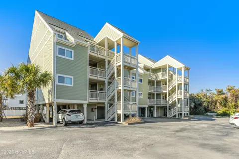 1000 Caswell Beach Road #1605
