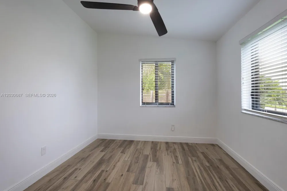 11431 SW 40th Ter Miami, FL 33165