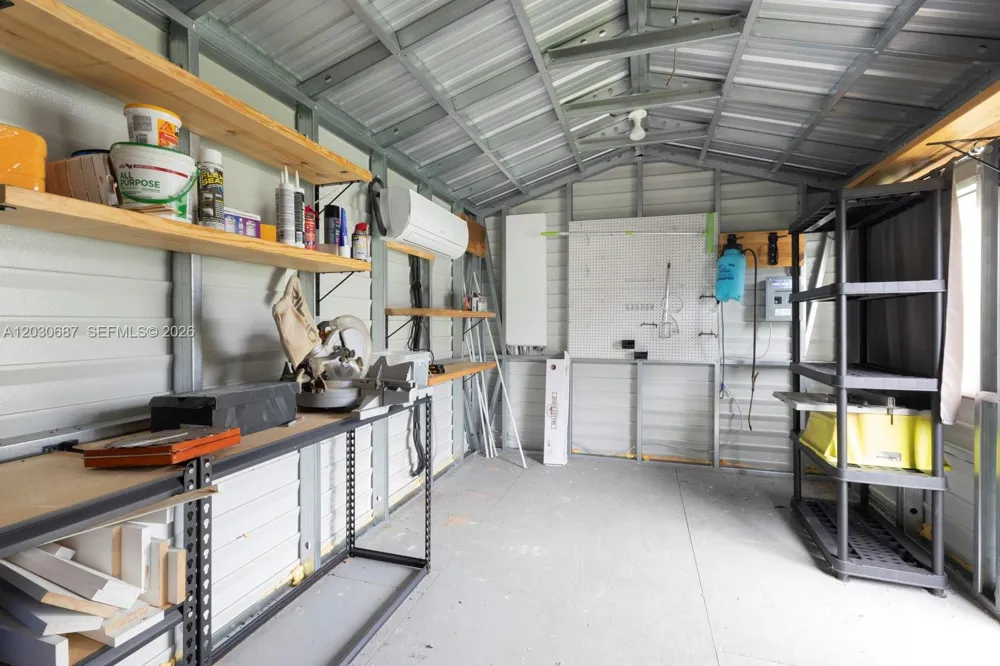 11431 SW 40th Ter Miami, FL 33165