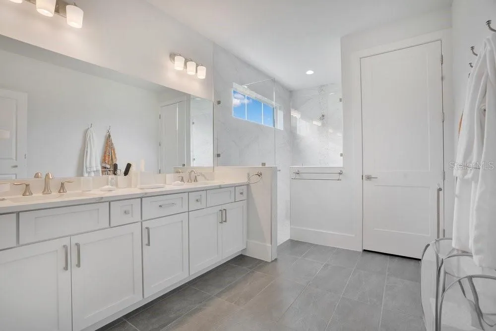 7417 SPARKLING COURT Reunion, FL 34747
