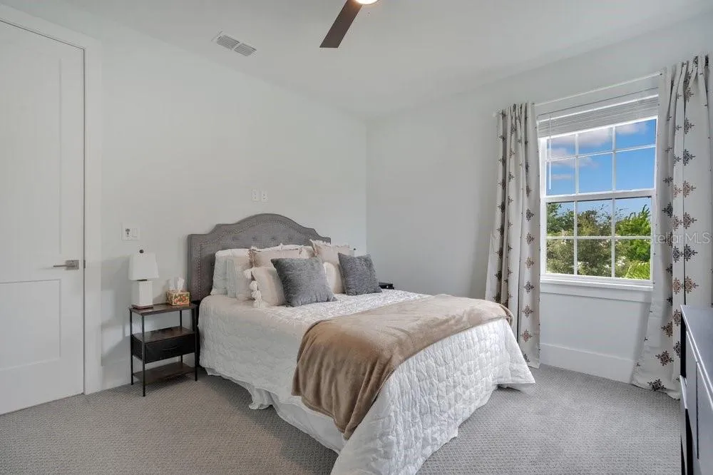 7417 SPARKLING COURT Reunion, FL 34747