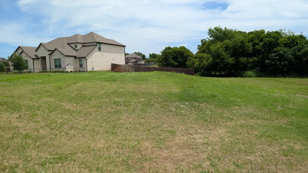 209 Rosetree Court Hewitt, TX 76643