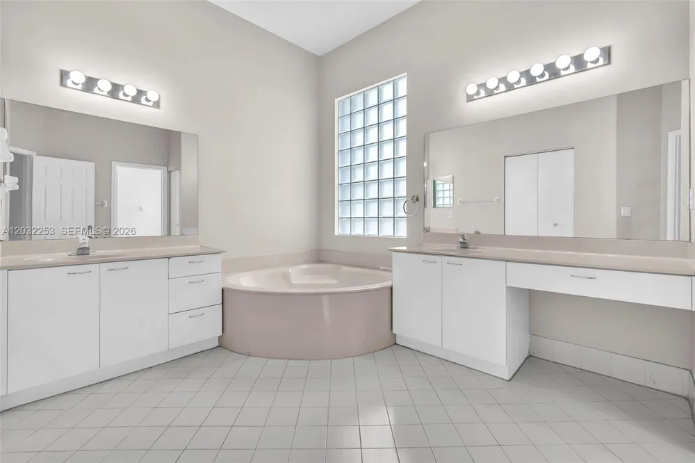 15961 NW 14th Rd #0 Pembroke Pines, FL 33028