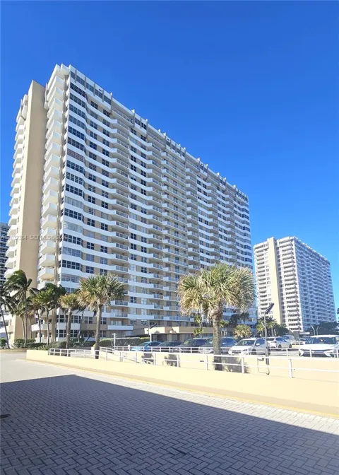 1950 S Ocean Dr #3D