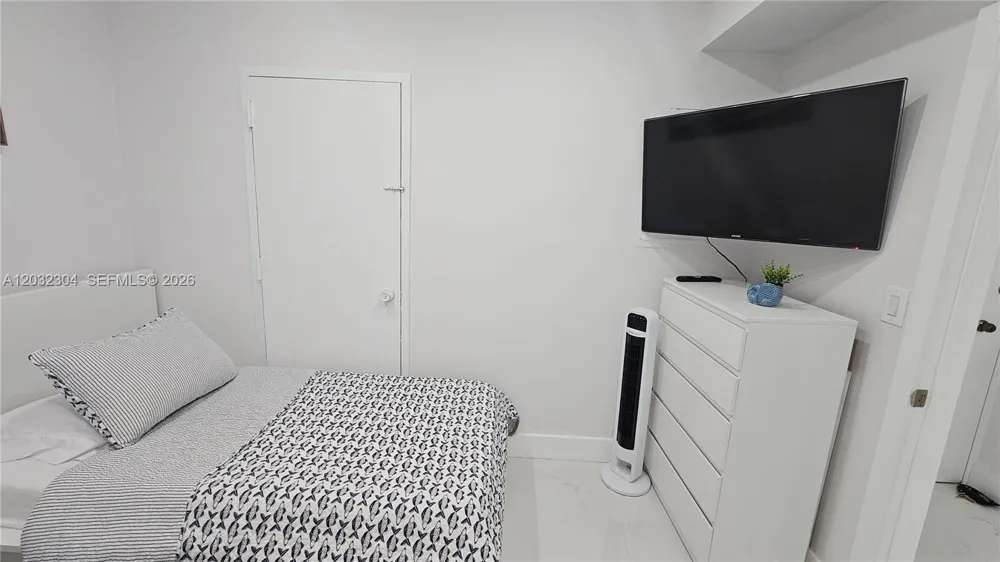 1950 S Ocean Dr #3D Hallandale Beach, FL 33009