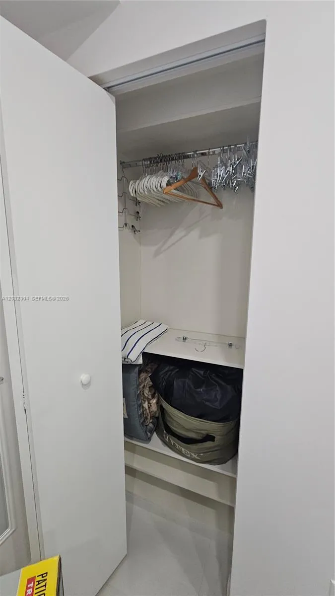 1950 S Ocean Dr #3D Hallandale Beach, FL 33009