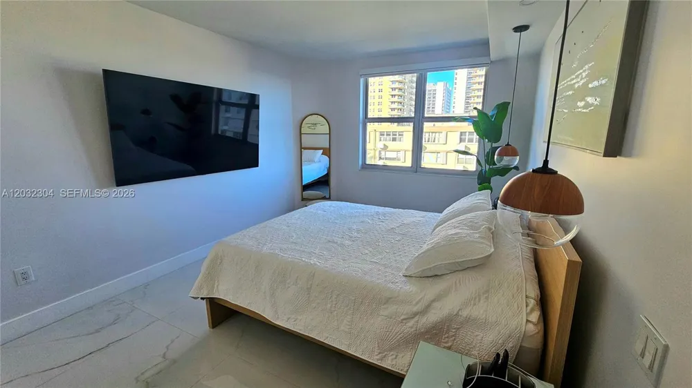 1950 S Ocean Dr #3D Hallandale Beach, FL 33009