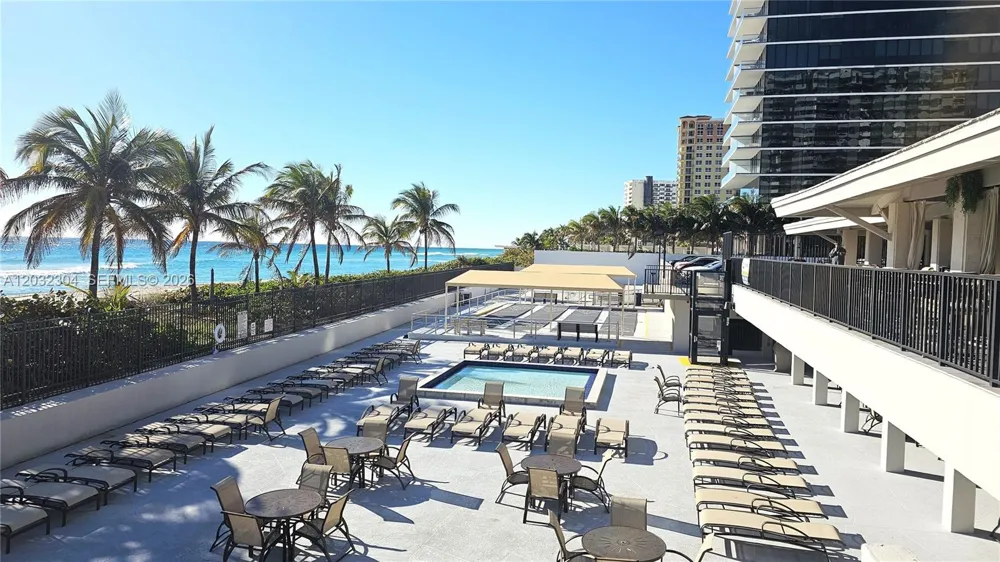 1950 S Ocean Dr #3D Hallandale Beach, FL 33009