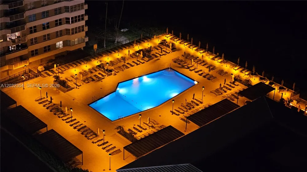 1950 S Ocean Dr #3D Hallandale Beach, FL 33009
