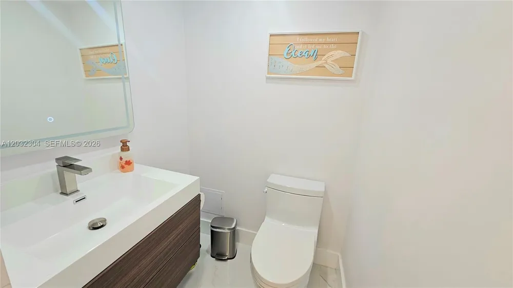 1950 S Ocean Dr #3D Hallandale Beach, FL 33009