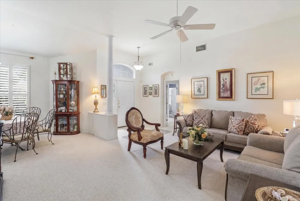 168 W ROMANY LOOP Beverly Hills, FL 34465