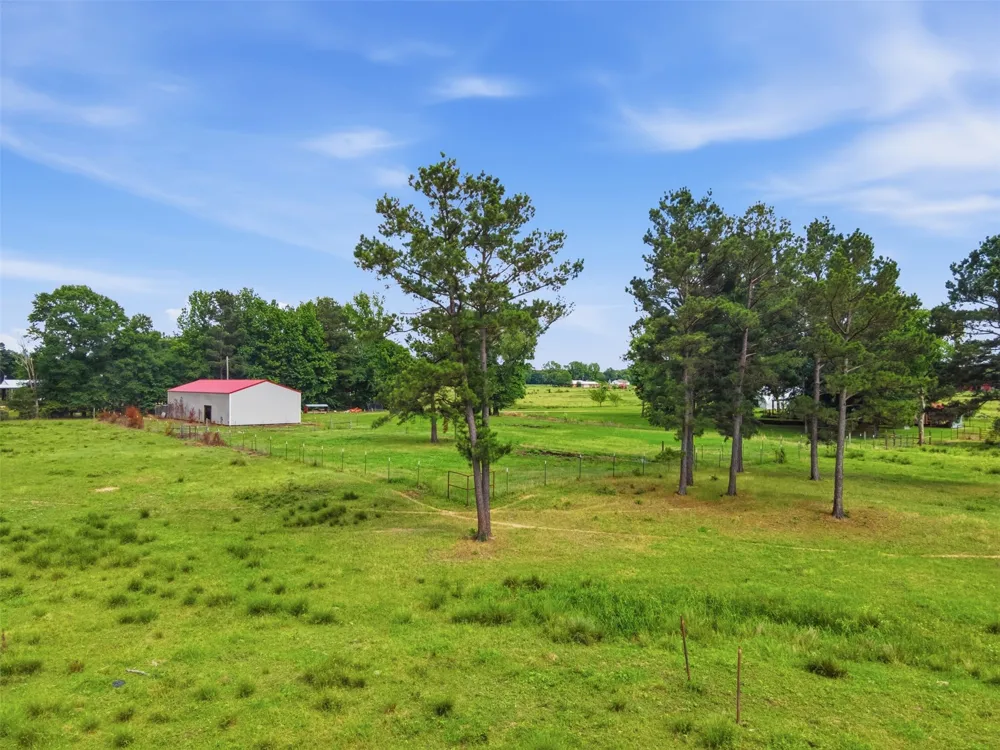 254 County Road 4129 New Boston, TX 75570