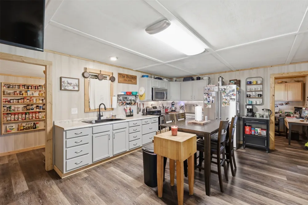 254 County Road 4129 New Boston, TX 75570