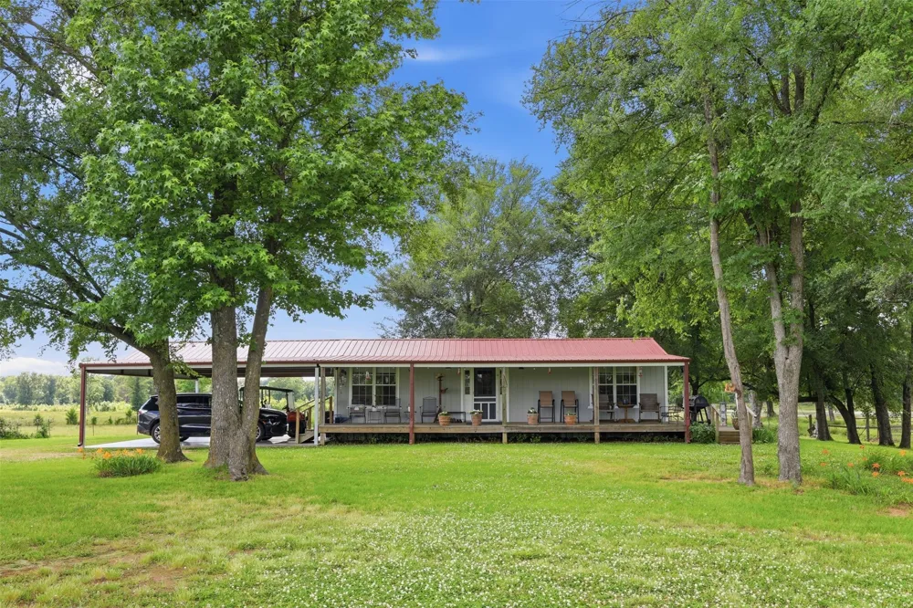 254 County Road 4129 New Boston, TX 75570