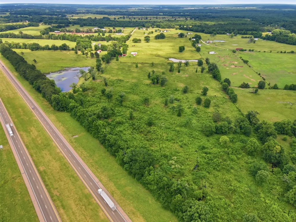 254 County Road 4129 New Boston, TX 75570
