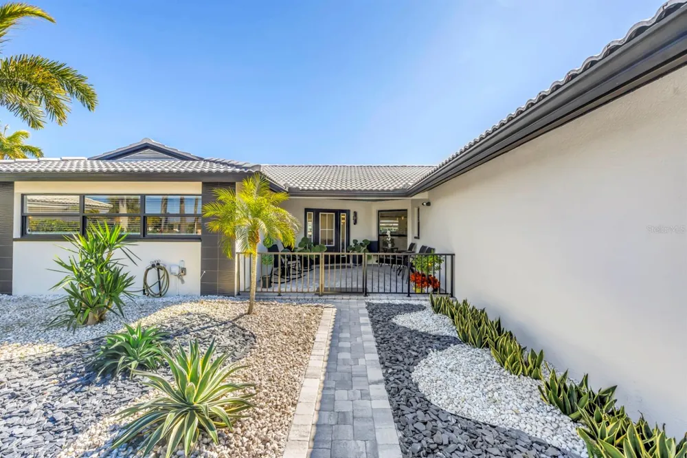 795 CAPRI BOULEVARD Treasure Island, FL 33706