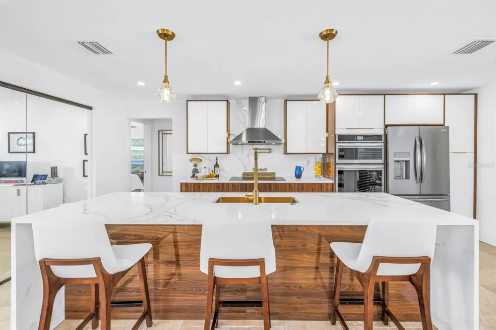 795 CAPRI BOULEVARD Treasure Island, FL 33706