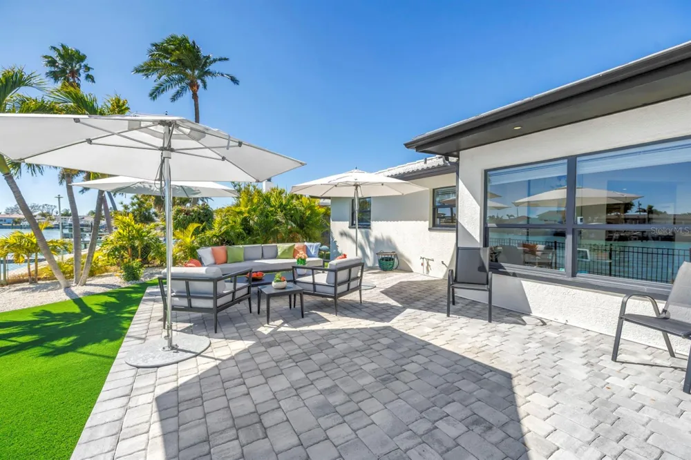 795 CAPRI BOULEVARD Treasure Island, FL 33706
