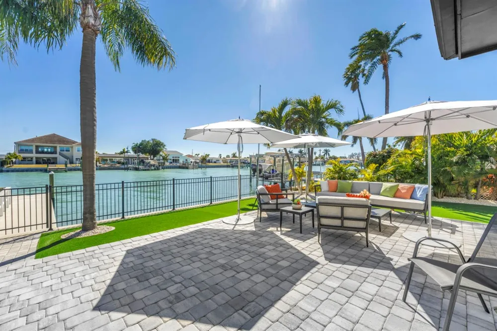 795 CAPRI BOULEVARD Treasure Island, FL 33706