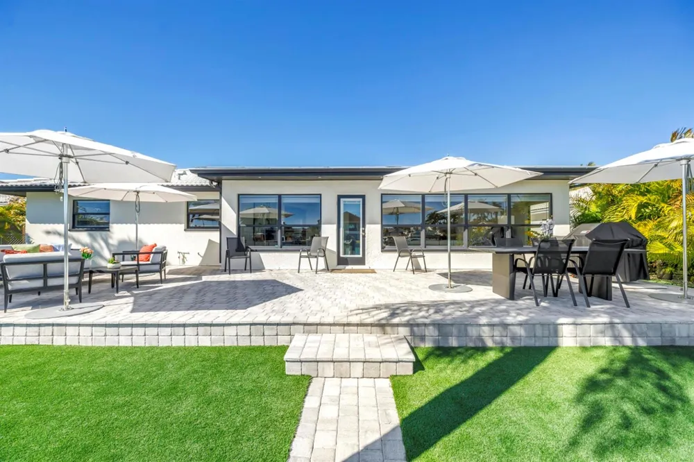 795 CAPRI BOULEVARD Treasure Island, FL 33706
