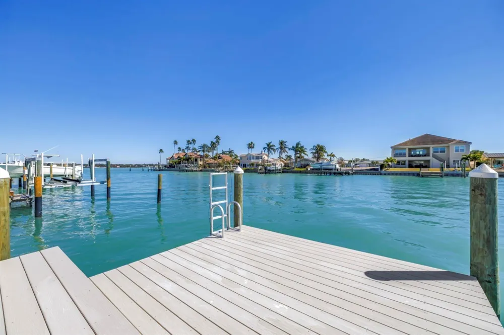 795 CAPRI BOULEVARD Treasure Island, FL 33706